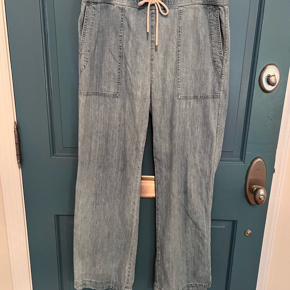 James Perse Wide Leg Pull On Denim Pant-Bleach Wash -“Size 4”—L/XL—